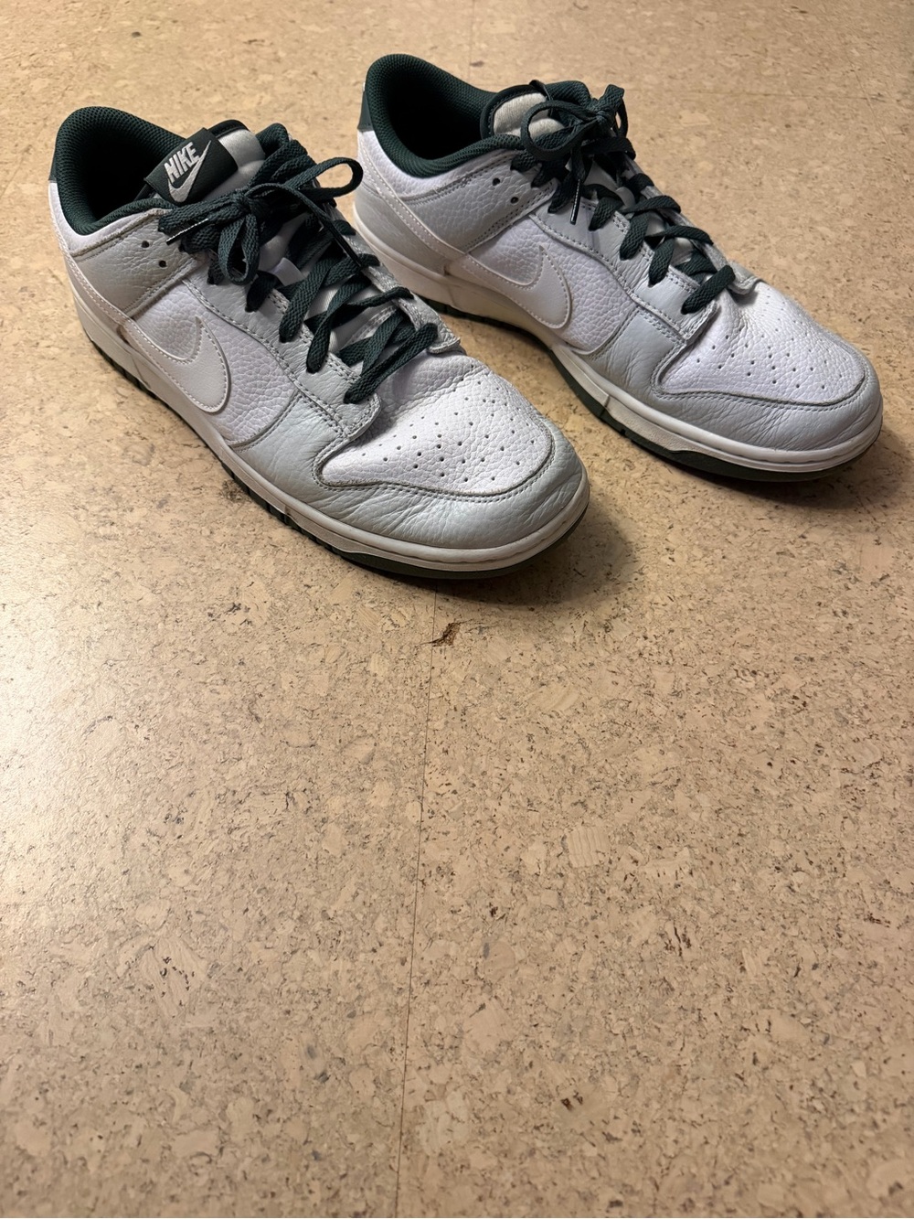 Nike dunk Men’s White Leather Low-Top Sneakers with Dark Green Accents